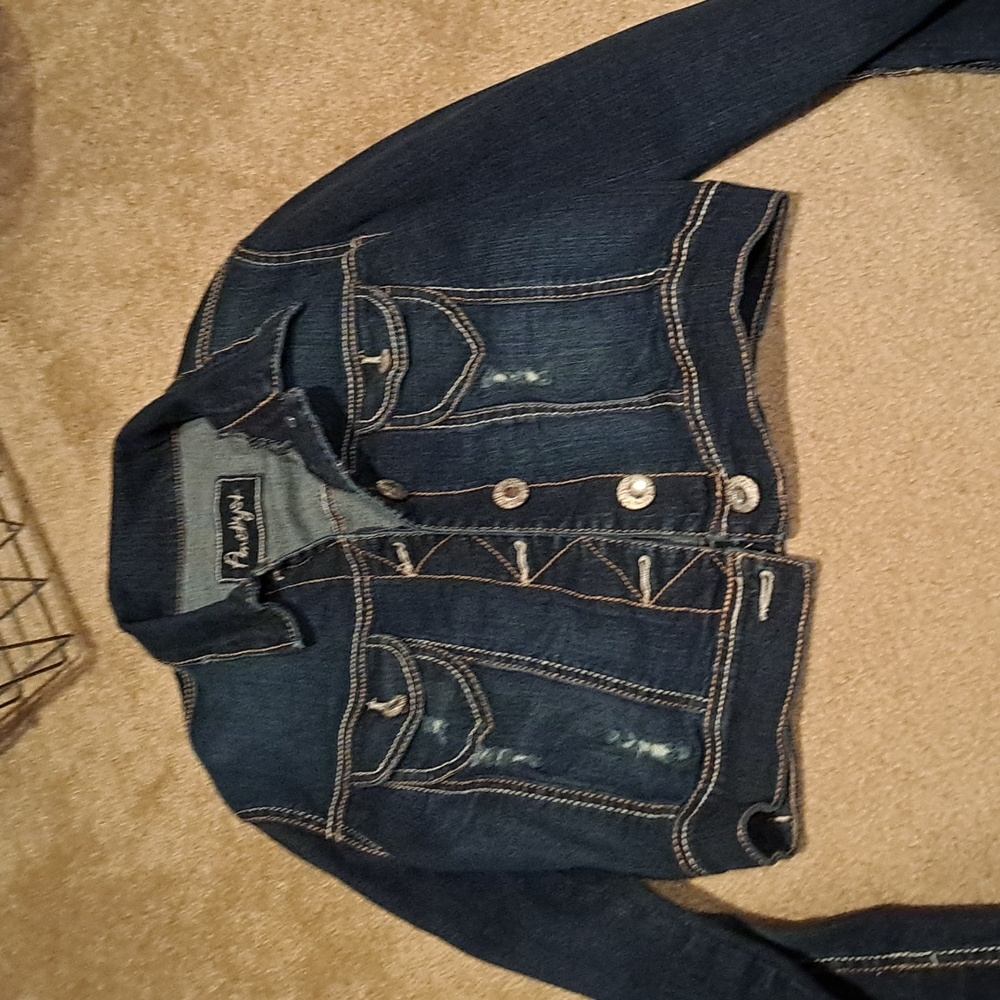 NWOT Amethyst Distressed Jean Jacket size M